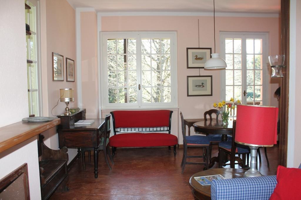 Apartamento Il Faggio Rosso Albiolo Habitación foto